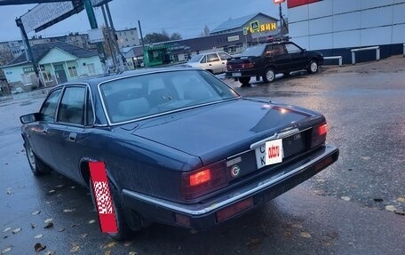 Jaguar XJ III (X350), 1990 год, 630 000 рублей, 3 фотография