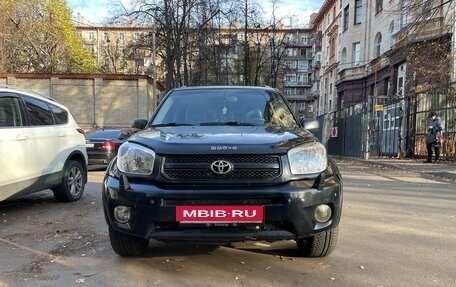 Toyota RAV4, 2003 год, 750 000 рублей, 2 фотография
