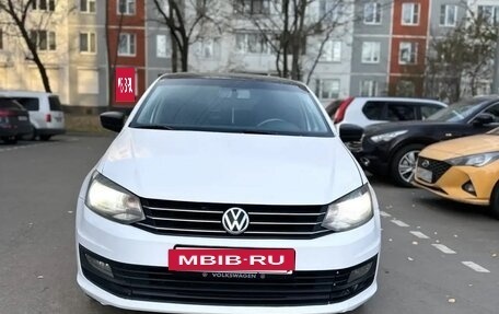 Volkswagen Polo VI (EU Market), 2018 год, 595 000 рублей, 2 фотография