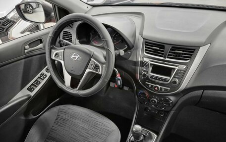 Hyundai Solaris II рестайлинг, 2015 год, 899 000 рублей, 6 фотография