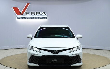 Toyota Camry, 2021 год, 3 250 000 рублей, 2 фотография
