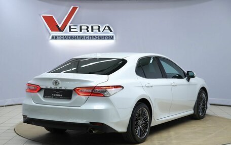 Toyota Camry, 2021 год, 3 250 000 рублей, 5 фотография