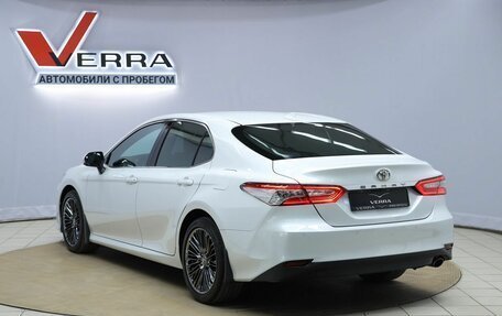 Toyota Camry, 2021 год, 3 250 000 рублей, 7 фотография