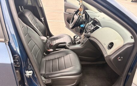Chevrolet Cruze II, 2011 год, 510 000 рублей, 2 фотография