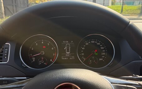 Volkswagen Jetta VII, 2016 год, 1 350 000 рублей, 13 фотография
