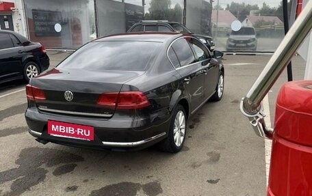 Volkswagen Passat B7, 2011 год, 750 000 рублей, 2 фотография