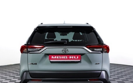 Toyota RAV4, 2020 год, 3 790 000 рублей, 6 фотография