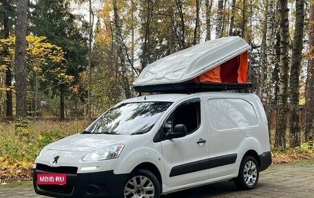 Peugeot Partner II рестайлинг 2, 2012 год, 599 000 рублей, 2 фотография