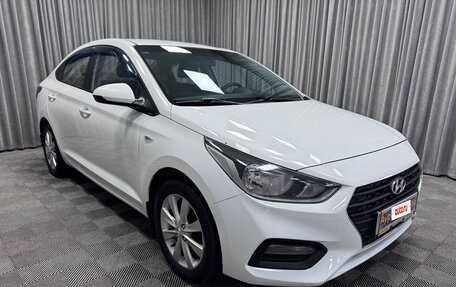 Hyundai Solaris II рестайлинг, 2017 год, 1 069 000 рублей, 2 фотография