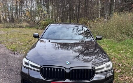 BMW 5 серия, 2020 год, 3 200 000 рублей, 1 фотография
