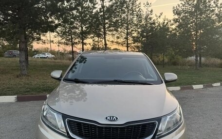 KIA Rio III рестайлинг, 2014 год, 960 000 рублей, 1 фотография