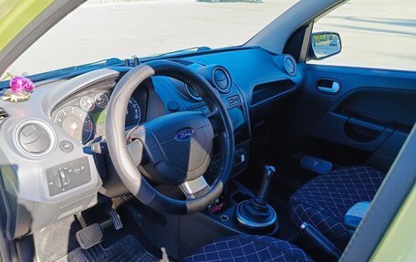 Ford Fiesta, 2007 год, 380 000 рублей, 3 фотография