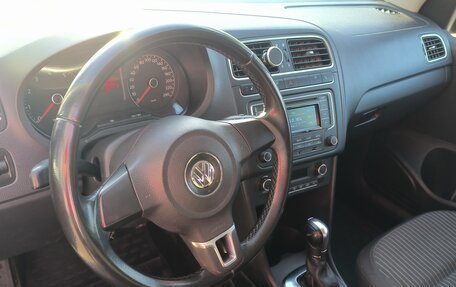 Volkswagen Polo VI (EU Market), 2012 год, 700 000 рублей, 5 фотография