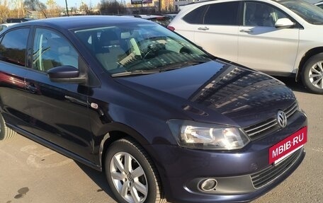 Volkswagen Polo VI (EU Market), 2012 год, 700 000 рублей, 4 фотография