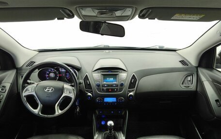 Hyundai ix35 I рестайлинг, 2014 год, 1 330 000 рублей, 10 фотография