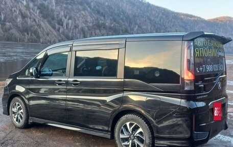 Honda Stepwgn IV рестайлинг, 2021 год, 2 900 000 рублей, 4 фотография