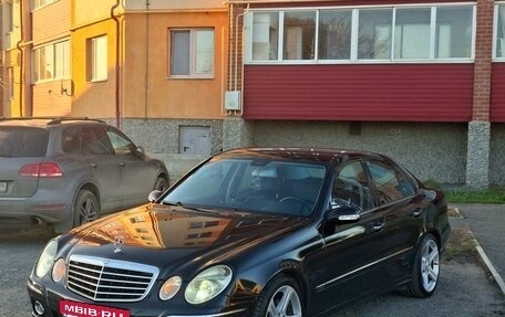 Mercedes-Benz E-Класс, 2003 год, 950 000 рублей, 13 фотография