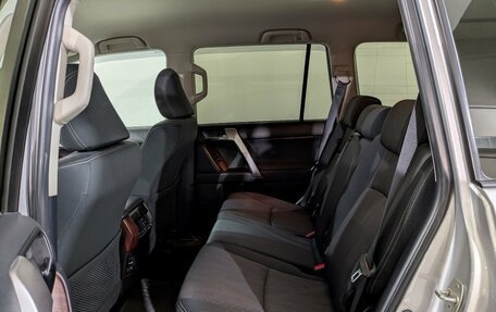 Toyota Land Cruiser Prado 150 рестайлинг, 2014 год, 4 500 000 рублей, 3 фотография