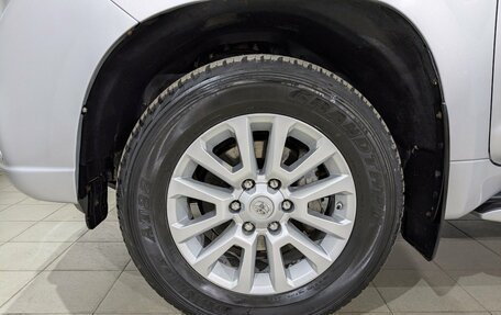 Toyota Land Cruiser Prado 150 рестайлинг, 2014 год, 4 500 000 рублей, 5 фотография
