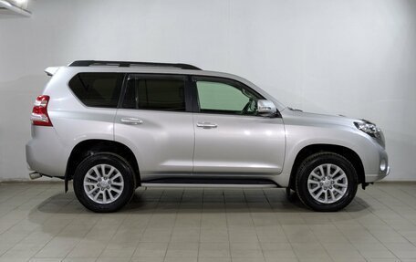 Toyota Land Cruiser Prado 150 рестайлинг, 2014 год, 4 500 000 рублей, 10 фотография