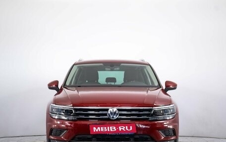 Volkswagen Tiguan II, 2018 год, 2 699 000 рублей, 3 фотография
