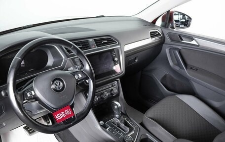 Volkswagen Tiguan II, 2018 год, 2 699 000 рублей, 9 фотография