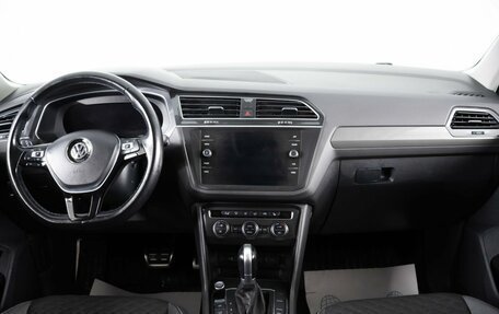 Volkswagen Tiguan II, 2018 год, 2 699 000 рублей, 13 фотография