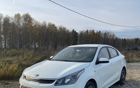 KIA Rio IV, 2017 год, 1 120 000 рублей, 2 фотография