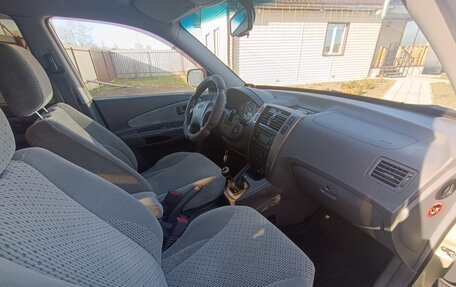 Hyundai Tucson III, 2004 год, 700 000 рублей, 6 фотография