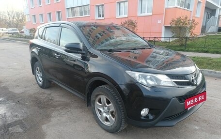 Toyota RAV4, 2015 год, 2 000 000 рублей, 2 фотография