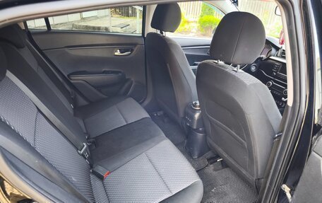 KIA Rio IV, 2018 год, 1 290 000 рублей, 10 фотография
