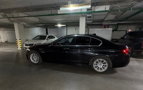 BMW 5 серия, 2016 год, 3 300 000 рублей, 2 фотография