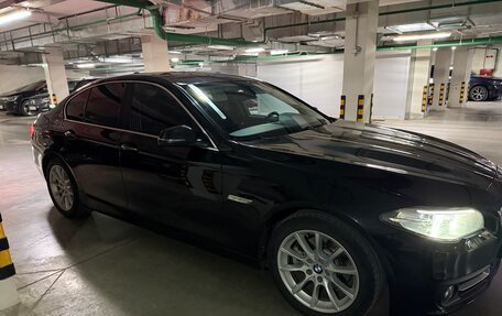 BMW 5 серия, 2016 год, 3 300 000 рублей, 4 фотография