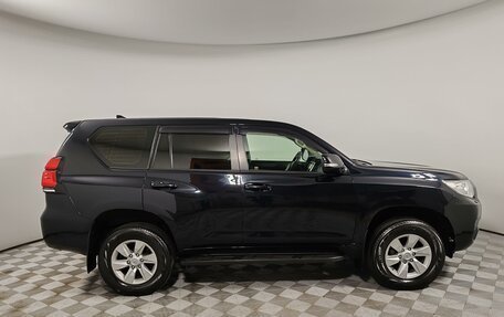 Toyota Land Cruiser Prado 150 рестайлинг, 2018 год, 3 999 000 рублей, 4 фотография