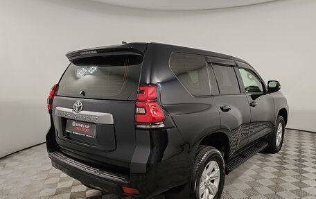 Toyota Land Cruiser Prado 150 рестайлинг, 2018 год, 3 999 000 рублей, 5 фотография
