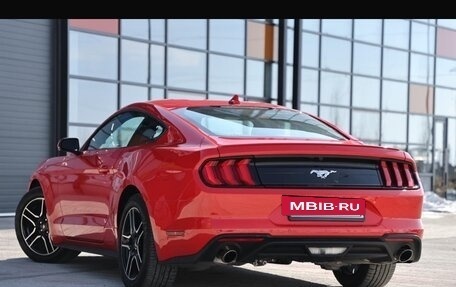 Ford Mustang VI рестайлинг, 2021 год, 3 300 000 рублей, 3 фотография