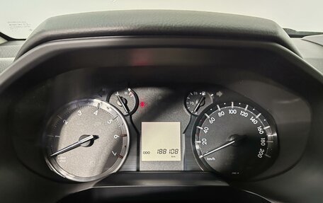Toyota Land Cruiser Prado 150 рестайлинг, 2018 год, 3 999 000 рублей, 13 фотография