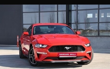 Ford Mustang VI рестайлинг, 2021 год, 3 300 000 рублей, 2 фотография