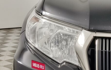 Toyota Land Cruiser Prado 150 рестайлинг, 2018 год, 3 999 000 рублей, 18 фотография