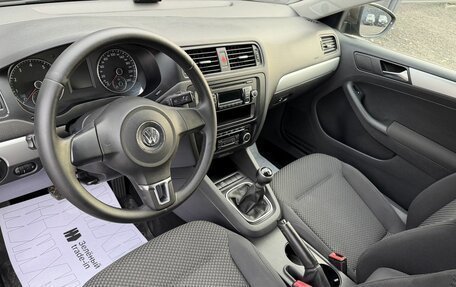 Volkswagen Jetta VII, 2011 год, 790 000 рублей, 8 фотография