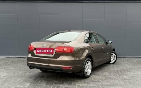 Volkswagen Jetta VII, 2011 год, 790 000 рублей, 2 фотография
