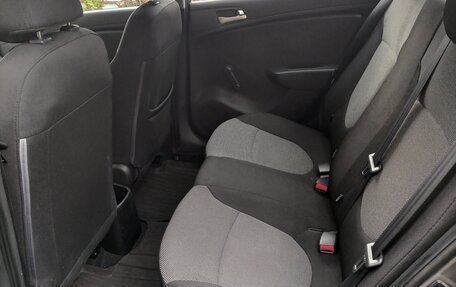 Hyundai Solaris II рестайлинг, 2012 год, 640 000 рублей, 6 фотография