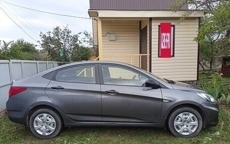 Hyundai Solaris II рестайлинг, 2012 год, 640 000 рублей, 3 фотография