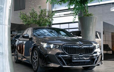 BMW 5 серия, 2024 год, 6 990 000 рублей, 9 фотография