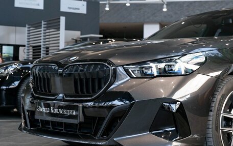 BMW 5 серия, 2024 год, 6 990 000 рублей, 10 фотография