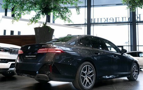 BMW 5 серия, 2024 год, 6 990 000 рублей, 13 фотография