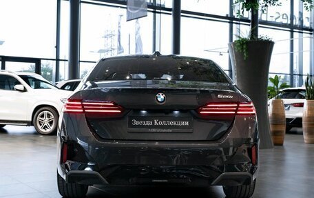 BMW 5 серия, 2024 год, 6 990 000 рублей, 12 фотография