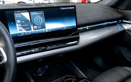 BMW 5 серия, 2024 год, 6 990 000 рублей, 22 фотография