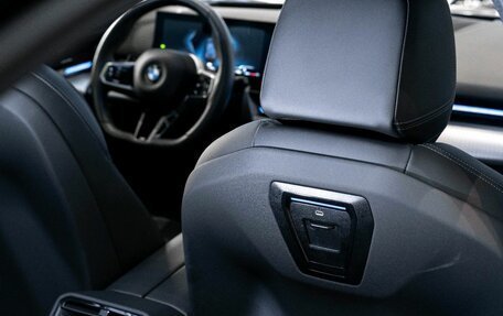 BMW 5 серия, 2024 год, 6 990 000 рублей, 34 фотография