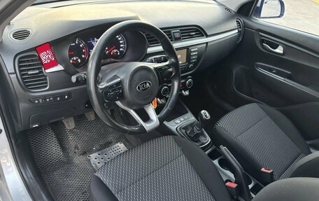 KIA Rio IV, 2018 год, 1 558 750 рублей, 9 фотография